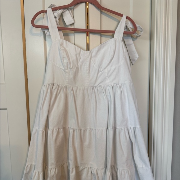 Lulus Dresses & Skirts - White Sleeveless Tiered Dress